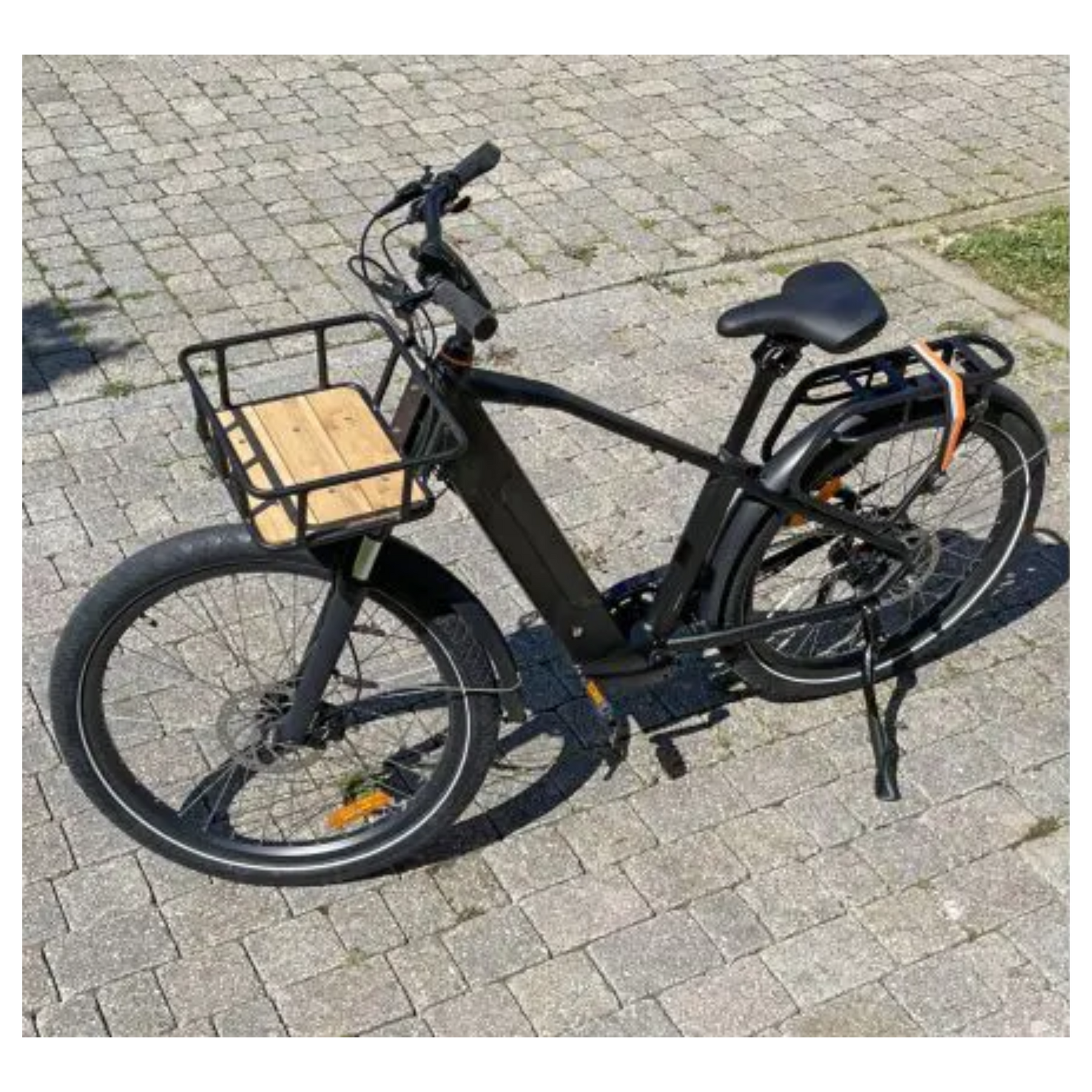Bici elettrica da città sportive elegance XPbike I-D9.1S black a pedalata assistita